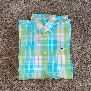 Men’s Vineyard Vines Button- Down Shirt